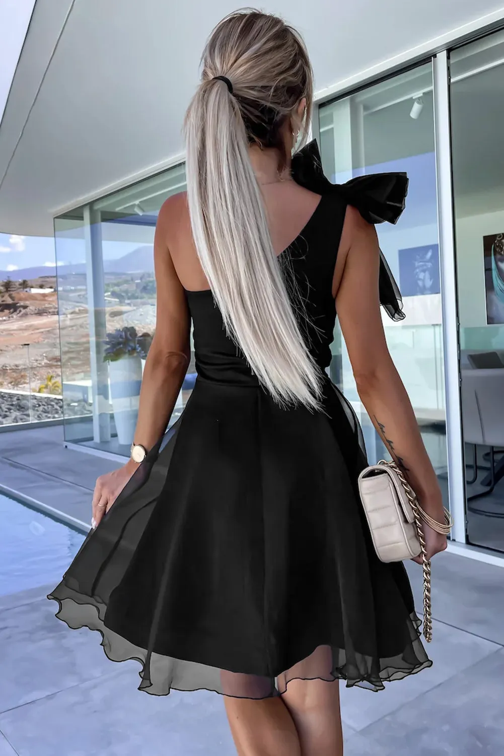 Attractive One-Shoulder Dress