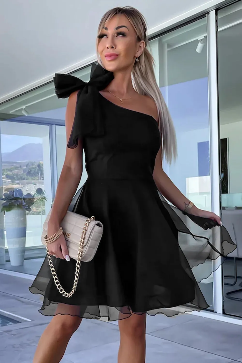 Attractive One-Shoulder Dress