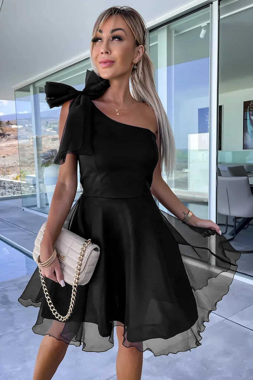 Attractive One-Shoulder Dress